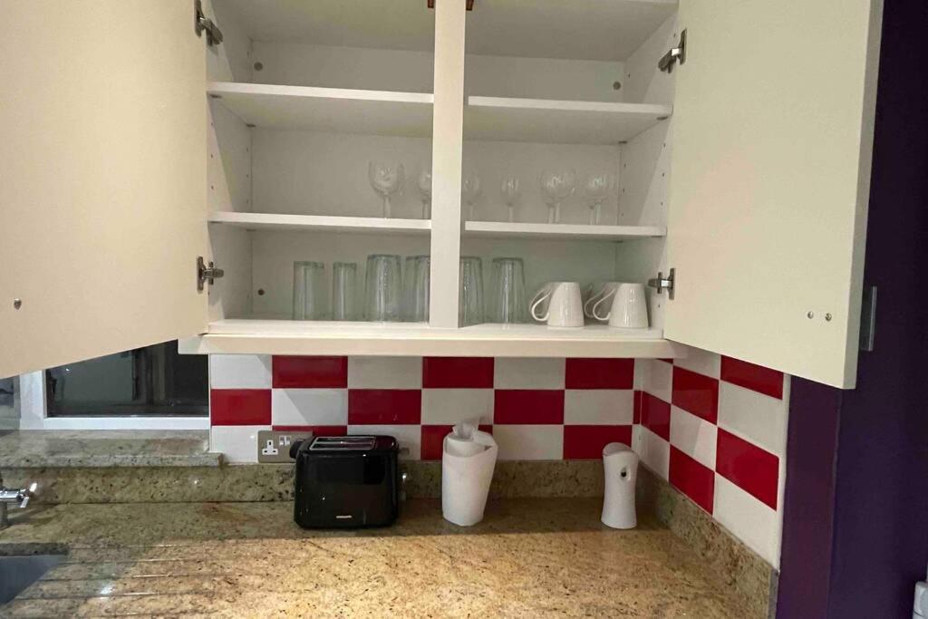 Detached Bungalow II Big Garden II Pet Friendly Villa Hednesford Eksteriør bilde