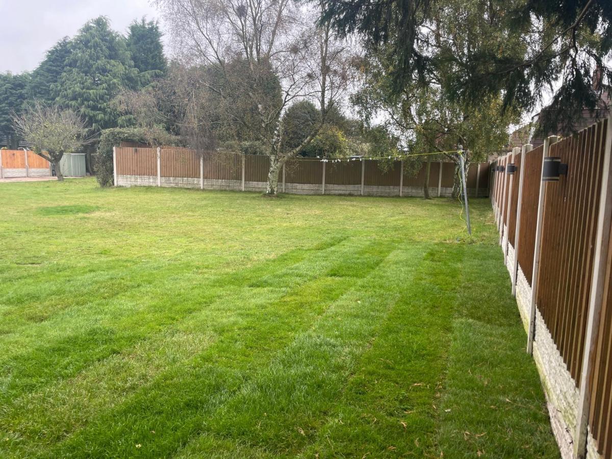 Detached Bungalow II Big Garden II Pet Friendly Villa Hednesford Eksteriør bilde